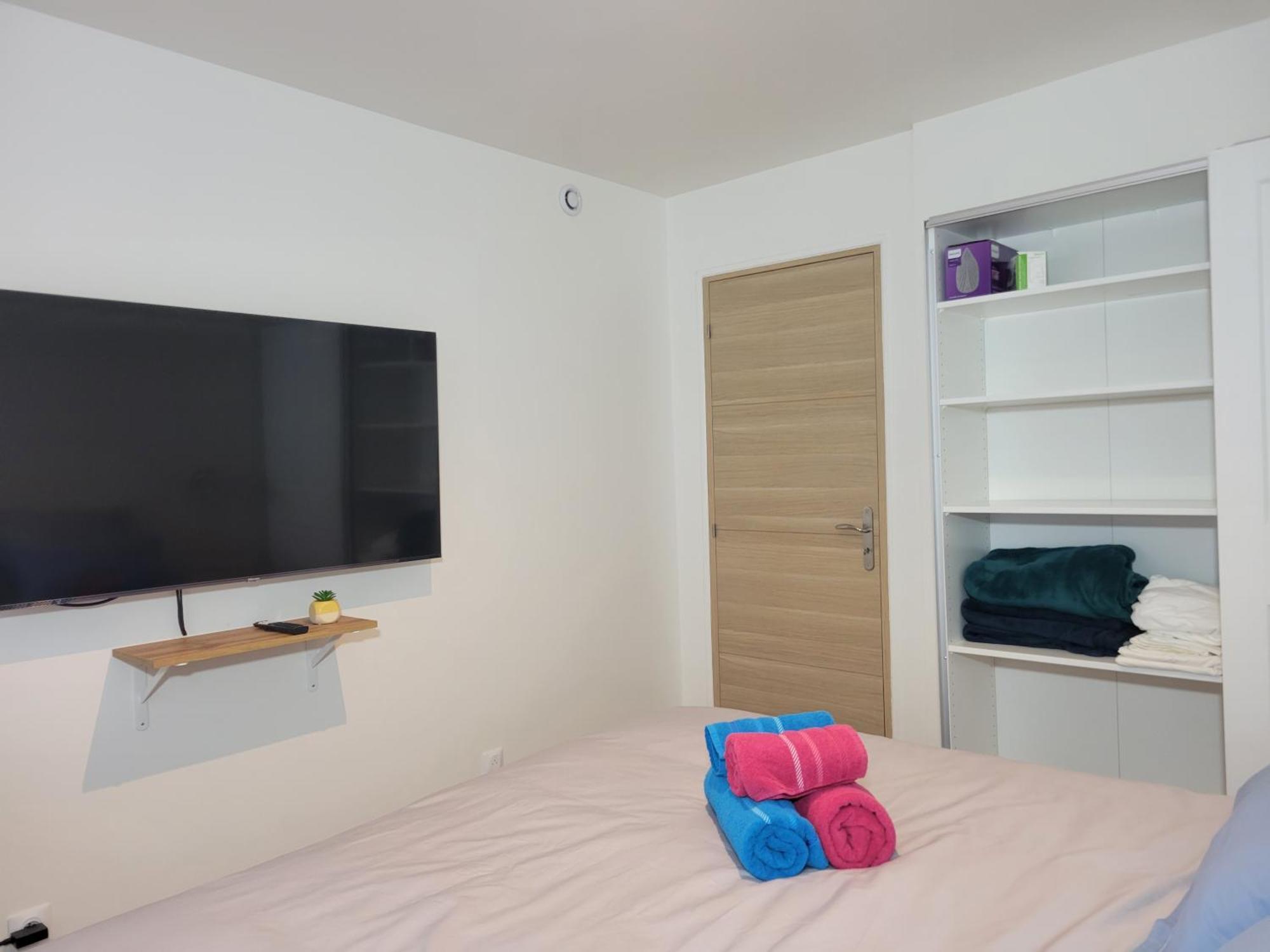 Amazing Apartment A Stone'S Throw From The City Of Lights - Paris Clichy Eksteriør bilde